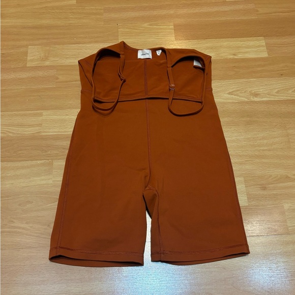 ARITZIA (WILFRED FREE) Divinity romper - Picture 2 of 3